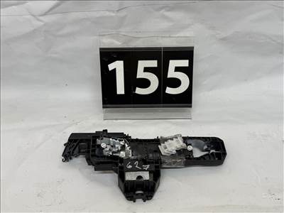 Mercedes jobb oldali ajtókilincs tartó – A20476016
