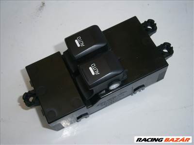 Kia Cee'd (JD) bal első ablakemelő kapcsoló 93570A2100