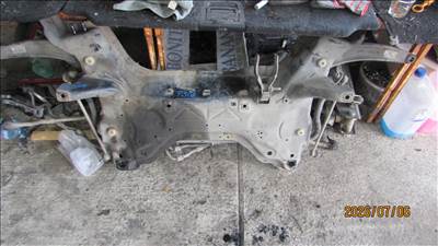 Peugeot 308 I első bölcső lengőkarokkal (7ATGM1)
