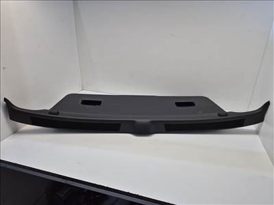 Volkswagen Golf IV csomagtérajtó alsó burkolat (36185) 1j6867601f