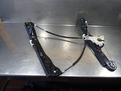 BMW 1er 116i (E87) bal első motor nélküli ablakemelő 7067795S / 7 067 795 S használt