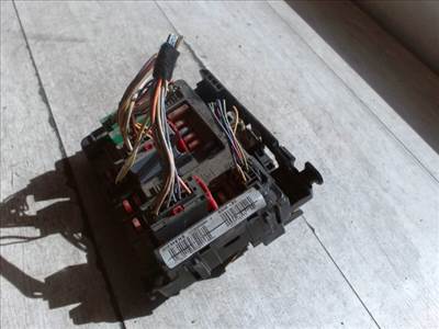 PEUGEOT 206 Biztosítéktábla BCM BSI BSM SAM GEM modul 