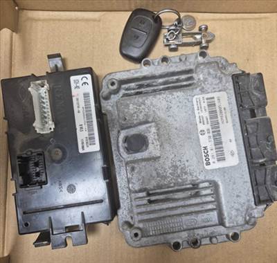 Renault Trafic II/Opel Vivaro A/Nissan Primastar 1.9dci motorvezérlő computer szett+1 kulcs