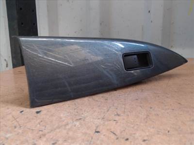 MAZDA 6 05-08 Jobb első ablakemelő kapcsoló