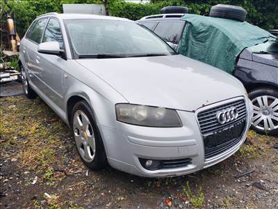 Audi A3 (8P) Sportback 2.0 TDI karosszéria elemek LY7W színben eladók ly7wsbk audia38p