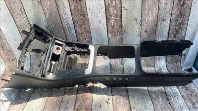 Volkswagen Passat B7 jobb oldali középkonzol váz 3AC 863 241 C