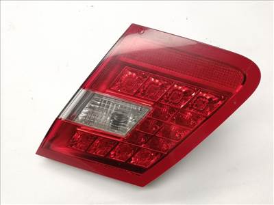 Mercedes E-osztály W212 W212 - E-class jobb hátsó belső lámpa a2129060458