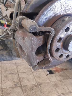 Volkswagen Touran Bal Hátsó Féknyereg