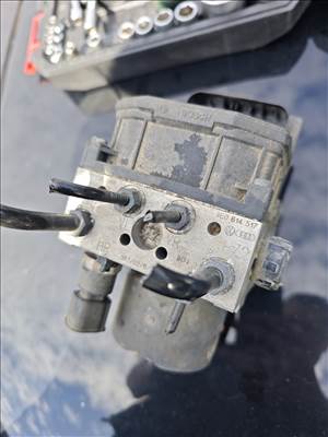 Audi A4 (B6/B7), Audi A6 (C5 - 4B) ABS kocka 8E0614517