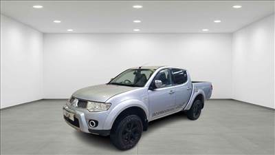 Mitsubishi L200 IV bontott alkatrészei