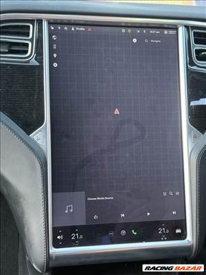 Tesla Model S kijelző  1045006-03-D