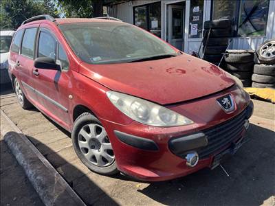 Peugeot 307 1.4i bontott alkatrészei