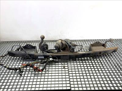 BMW 3 (E90) 2004 - 2012 Vonóhorog 6773725