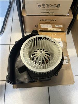 Audi A1, VW Polo, Skoda Fabia, Seat Ibiza fűtőmotor  6r1819015a