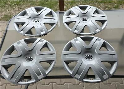 Toyota 16" dísztrácsa szettek