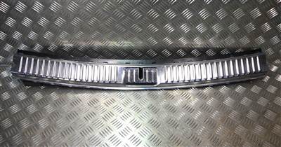 Porsche Cayenne 92A hátsó csomagtérküszöb-burkolat 7P0863459F 7P5863909 7P5863422 eredeti használt