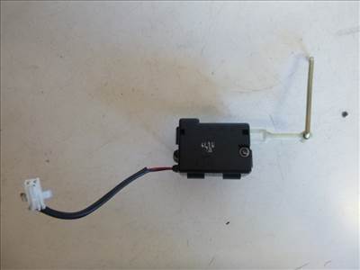 Chevrolet Kalos 5 ajtós csomagtérajtózár motor 96491181