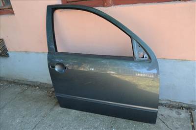 Skoda Fabia I jobb első ajtó! Színkód: 9901 6Y0831052  