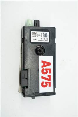 BMW 2er F22, F22LCI, F87M2, F87M2LCI, 3er F30, F30LCI, F80M3, F80M3LCI, F34GT, F34GTLCI, 4er F32, F32LCI, F82M4, F82M4LCI, F36, F36LCI Antenna modul, erősítő