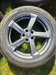  5x112 lyukosztású 19" új alufelni, rajta 255/55 új Hankook téli gumi gumi 