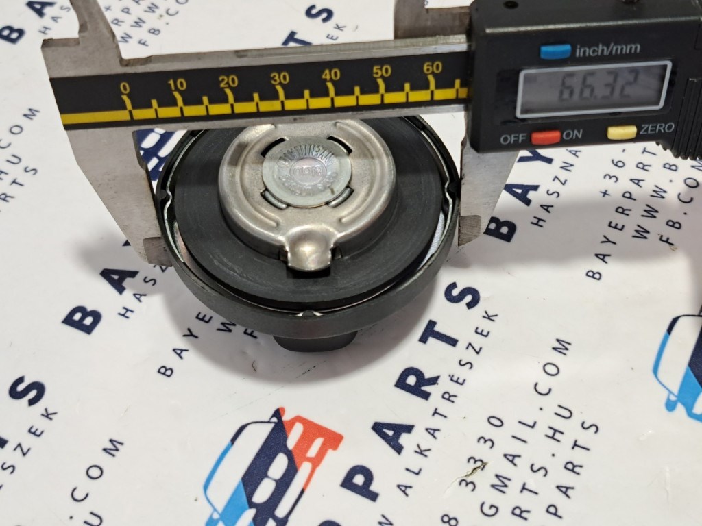 BMW E21 E30 E36 E46 E12 E28 E34 E39 E24 E23 E32 E38 E31 E53 X5 benzin / diesel tanksapka - régi - univerzális 3. kép