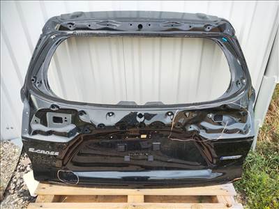 Suzuki SX4 S-Cross II csomagtérajtó 