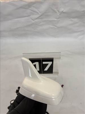 Audi A4 B8 Sportback tetőantenna GSM 8T8035503D