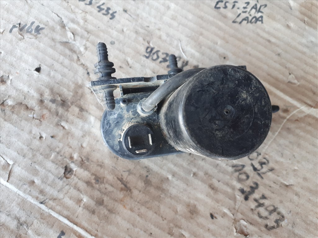 Audi A4 (B5 - 8D), Volkswagen Passat B5 tempomat motor 811 907 325 811907325 3. kép