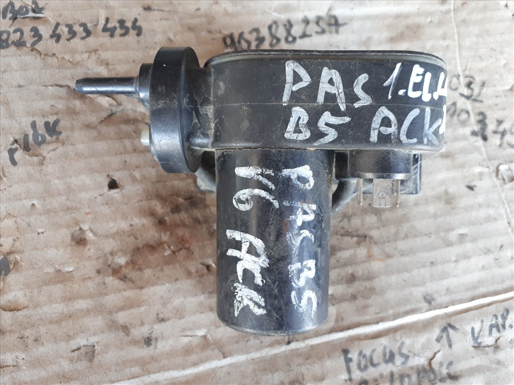 Audi A4 (B5 - 8D), Volkswagen Passat B5 tempomat motor 811 907 325 811907325 2. kép