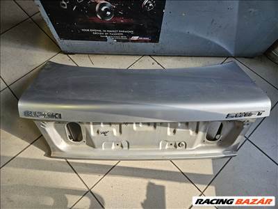 Suzuki Swift Sedan csomagtér ajtó