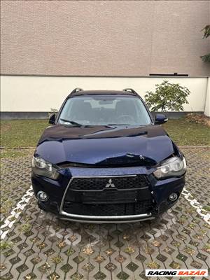 Mitsubishi Outlander II bontásra egyben eladó