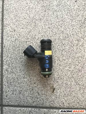 Volkswagen Golf V 1.4 16V BUD injektor 036906031AG