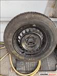  Mercedes 15" használt lemezfelni, rajta 205/65 használt Pirelli nyári gumi gumi 
