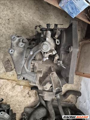 Eladó Opel Insignia M32 váltó