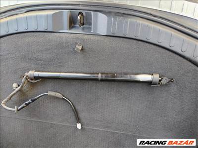 Toyota RAV4 (XA40) 2.0 D-4D Csomagtartó ajtó nyitó teleszkóp 
