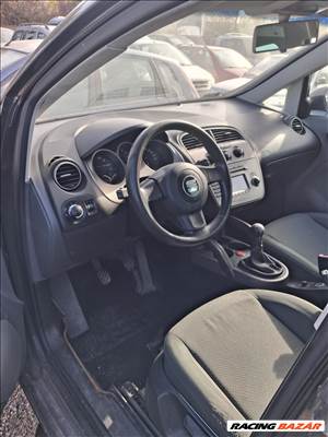 Seat Altea bontott alkatrészei