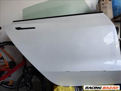 Tesla Model 3 jobb hátsó ajtó 