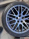  5x100 lyukosztású 17" újszerű Brock alufelni, rajta 215/45 újszerű Kumho nyári gumi gumi 
