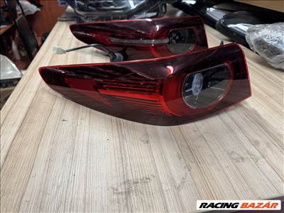 Mazda 3 (BP) hátsó lámpa  bgkm51160