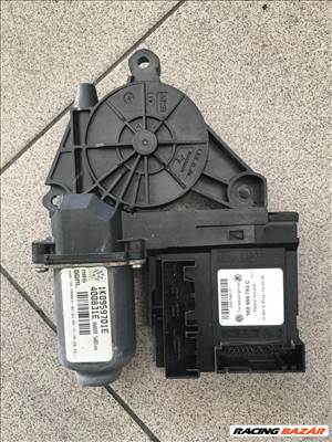 Volkswagen Golf V bal első ablakemelő motor 1K0959793C