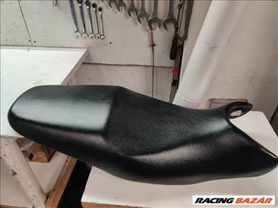 Kawasaki Zr7 ülés