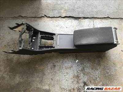 Volkswagen Passat B7 variant könyöklő 
