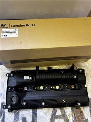 Hyundai H1 szelepfedél 224104A700