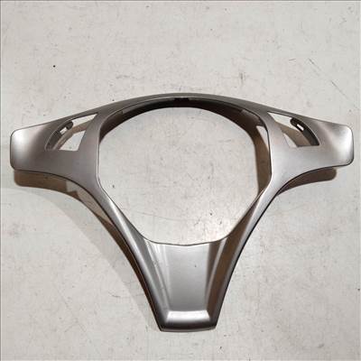 98409 Alfa Romeo Mito ezüst,multikormányos kormányközép a képen látható sérüléssel 162481