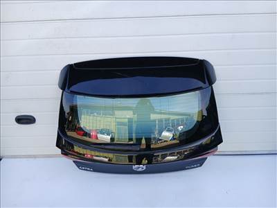 19678 opel astra k 2015-2021 csomagtérajtó   y22c fekete 5 ajtós