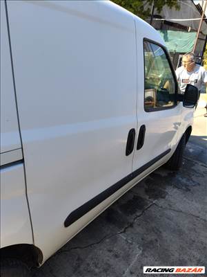 Opel combo d tolóajtó  52112385