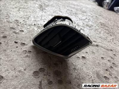 Audi A4 (B8 - 8K) Szellőző rács 8T1 820 902 B