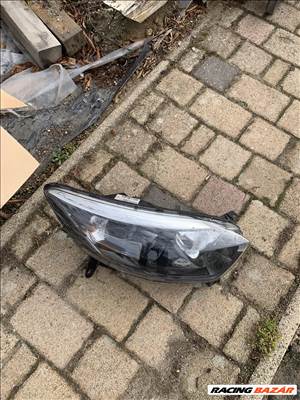 Renault Captur 1 I Jobb első fényszóró lámpa 260105066r