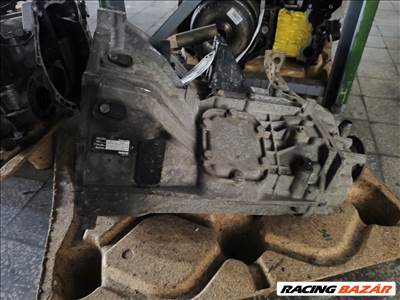 Iveco Daily (3rd gen) váltó 5 sebességes kézi 5S300 35C12 8871859