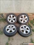  5x114.3 lyukosztású 17" Toyota (gyári felni) alufelni, rajta 215/60 újszerű Bridgestone téli gumi